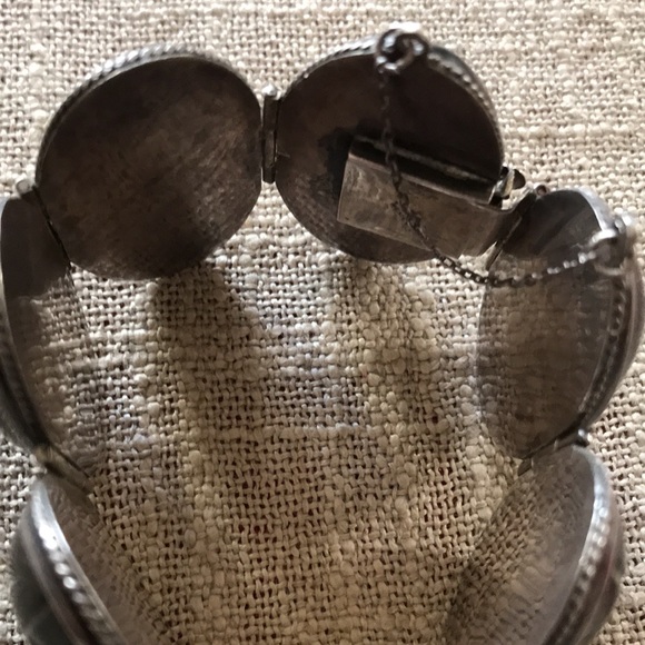 Tribal Face vintage bracelet plus Free earrings - Picture 10 of 16